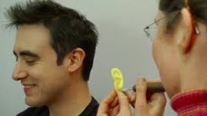 Andrew Pelling This scientist makes ears out of apples.