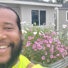 Ian Charles Moreland (@plantdaddian) • Instagram photos and videos