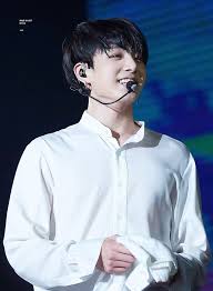 Mica Stella Adli Kullanicinin Jeon Jeongguk Panosundaki Pin
