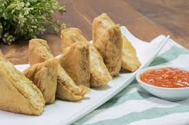 Tahu isi atau tahu bakso merupakan salah satu makanan gaya china yang populer. Resep Tahu Bakso Ala Yummy Makanan Paling Tepat Saat Hujan Turun