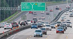 Projek ini bermula dari bukit kayu hitam di utara dan berakhir di johor bahru di selatan iaitu melebihi 900 km. Kaki Bisnes Viral Tak Payah Bayar Masuk Lebuhraya Plus Baca Sampai Habis Adalah Disahkan Bahawa Bermula 1 Januari 2021 Tiada Pembayaran Tol Kepada Semua Kenderaan Yang Memasuki Plaza Tol Lebuhraya Utara