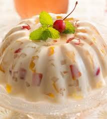 Puding juga jadi salah satu solusi praktis ketika ingin makan tapi nggak mau yang terlalu kenyang. Buah Pencuci Mulut