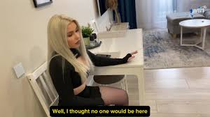 Ссора со сводной сестрой обернулась еблей с окончанием в ротик