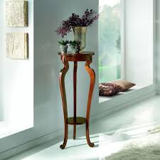 Un balcone o un terrazzo fiorito, ordinato, con portavasi e fioriere da balconi coordinate ed eleganti, regalano la gioia di un angolo di verde tutto. Portavaso Classico In Legno