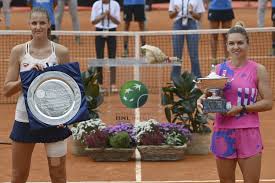 When pliskova finally won a point, the crowd applauded even though it came on a netted backhand by the australian. Simona Halep Wins Italian Open After Pliskova Retires With Injury Daily Sabah