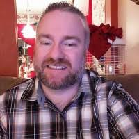 100+ perfiles de «Eric Holz»