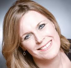 Lisa Gronau's Instagram, Twitter & Facebook