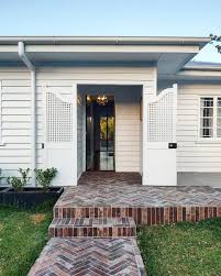 Brick Look Tiles For Greater Durability And Less Maintenance Ft Tribeca Old Red Brick Textured Moffatdesign Brick Look Tile Brick Texture Outdoor Paving