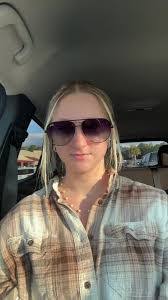 Jasmine Coronel's Instagram, Twitter & Facebook