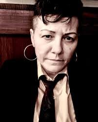 Veronica May's Instagram, Twitter & Facebook