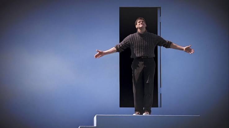 The Truman Show' at 28: Weir and Niccol's Uplifting Yet Prophetically  Disturbing Dystopian Satire • Cinephilia & Beyond
