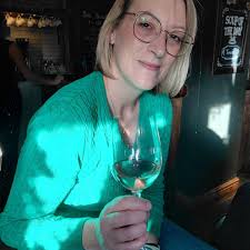 So excited to be here this year with my husband and my teenage boys. A full  week in san fransisco....in july. Any tips xxx