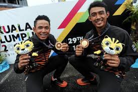 Buruan emas pada hari kemuncak penutupan sukan sea kuala lumpur 2017 (kl2017) hari ini, menayaksikan atlet negara merangkul lima daripada tujuh. Malaysia Kian Hampiri Sasaran 111 Emas Cemerlang Dalam Sukan Sea Utusan Borneo Online