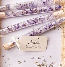 Gertgeschenke Badesalz Mit Lavendel Im Reagenzglas Hochzeit Diy Badesalz Diy Gertgesche Diy Hochzeitsgastgeschenke Reagenzglas Hochzeitsgastgeschenke