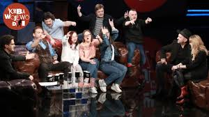 Na deskach teatru debiutował już w 1991 roku, karierę filmową zaś rozpoczął w 1993. Janusz Chabior Z Zona I Przemek Kossakowski Z Ekipa Dtr U Kuby Wojewodzkiego Wtorek 22 30 W Tvn Youtube