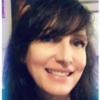 Laura Cribbs's Instagram, Twitter & Facebook