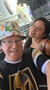 Just hanging out. Too wild for me. bow Rocks 10099 D 08/27/2025 ននពានានន្នត  ជួប្ួប្នាញផាញនុ 08/27/2025 2025