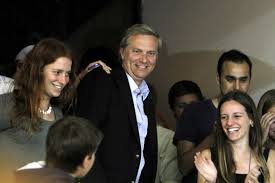 Kast había dado positivo el pasado 16 de marzo. Fotos Con Champana Jose Antonio Kast Y Su Familia Agradecieron A Adherentes Cooperativa Cl