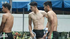 Kepa out, but no cech return. Perut Six Pack Nadeo Argawinata Terpampang Netizen Pada Heboh Okezone Lifestyle