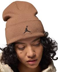 Mössa Jordan U J PEAK BEANIE ESS