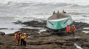 The sands of olonne) is a seaside town in western france, on the atlantic ocean. Tempete Miguel Une Vedette De La Snsm Chavire Aux Sables D Olonne Trois Morts