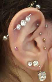 Singlity Triple Crystal Industrial Barbell In 2021 Gold Bar Earrings Gold Diamond Drop Earrings Bar Earrings