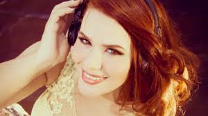 Há 400 dias internada após Covid: Família planeja retorno de cantora