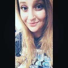 Tabitha Benson's Instagram, Twitter & Facebook