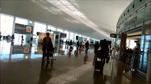 Sigue en todo momento las medidas higiénicas y mantén la distancia física de seguridad con cualquier persona. Barcelona El Prat Airport Terminal 2 Youtube