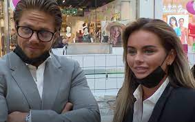 Haal net als andré hazes alles uit het leven en kom op vrijdag 21 februari 2020 feesten in 't kuipke in gent! Zien Vriendin Andre Hazes Voor Het Eerst Voor De Camera