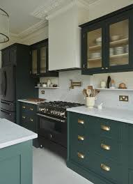 Deanna and Raymond's Painted Overlay Shaker Kitchen