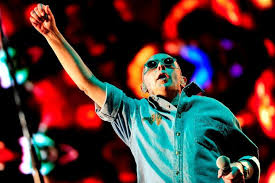 Ver las letras de indio solari y escuchar habia una vez, el tesoro de los inocentes, flight 956, to beef or not to beef y más canciones! Los 70 Del Indio Solari Una Historia Con Luces Y Sombras