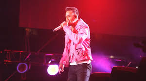 Utopia, which comes after his 2017 golden, is home to 12 new compositions produced by santos between new york and. Bachata Star Romeo Santos On Redefining The Genre Singing In Spanish At A Time When It Wasn T Embraced By The Mainstream That S Not The Case Now Abc News