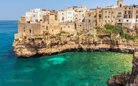 A nuestro grupo nos a tocado el mediterráneo oriental. Explorando Las Joyas Del Mediterraneo Oriental En Crucero Consejos Itinerarios Puertos In 2020 Outdoor Mansions House Styles