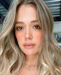 Adriana Ayala's Instagram, Twitter & Facebook