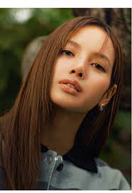 Best Views in The World Lisa Wearing Golgen Suit