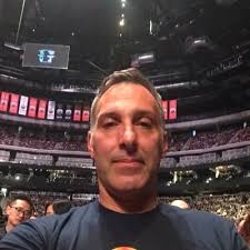 Robert Brabec's Instagram, Twitter & Facebook