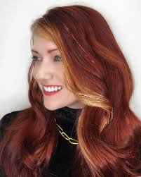 Some new pictures to show off my fresh new hair! 💋🥰💥 Thank you to  @hairbykamib for freshening ya girls color last week before our photoshoot!  (Photoshoot pictures coming soon!) #feelinggood #feelingmyself #redhead #