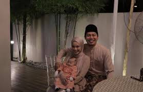Berita ini dikongsi menerusi akaun instagram jep sepahtu. Rotikaya Meriah Rumah Terbuka Jep Sepahtu Sari Yanti Facebook