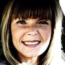 Kristi Pewitt's Instagram, Twitter & Facebook