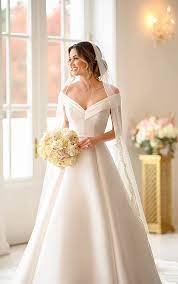 Etsy uses cookies and similar technologies to give you a better experience, enabling things like: Plus Size Wedding Dresses Dallas Tx Circle Park Bridal Bridal Circle Dallas Dresses P English Wedding Dresses Simple Wedding Gowns Long Gown For Wedding