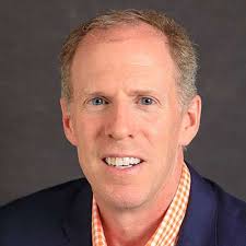 S2E9: Effective Leadership with SC Johnson CPO Martha Buffington