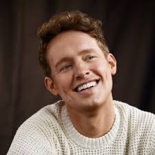 Evan Bates's Instagram, Twitter & Facebook