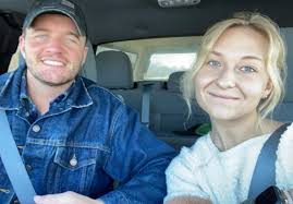 Haley Pence and Kyle Lookingland's Wedding Website