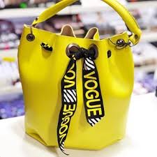 Yeni Sezon Sadece 30 Tl Kapida Odeme 2 3 Gun Kargo Suresifarkli Modelleri Mevcuttursiparis Icin 0530 380 67 67 Degisi Bags Bucket Bag Vogue