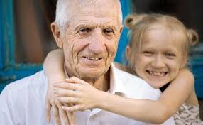 La prima giornata mondiale degli anziani e dei nonni sarà festeggiata, con grande probabilità, la quarta domenica di luglio 2021 (in prossimità della il pontefice ha scelto di dedicare ai nonni e agli anziani, dal mese di luglio 2021, una giornata celebrata a livello mondiale, prendendo spunto dalla. Papa Francesco Istituisce La Giornata Mondiale Dei Nonni E Degli Anziani Opus Dei