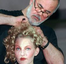 Und mit ihm und seinem namen verhält es sich genau umgekehrt. Hochzeit Star Friseur Udo Walz Hat Geheiratet Welt