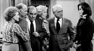 Gavin macleod, a sitcom veteran who played seaman happy haines on mchale's navy, murray on mary tyler moore and the very different, vaguely patrician captain stubing on the love boat, has died. Before Tina Fey There Was Mary Tyler Moore