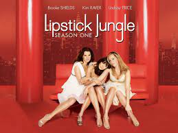 This is the necklace that i first noticed. Amazon De Lipstick Jungle Staffel 1 Ansehen Prime Video