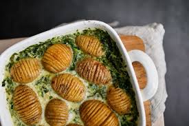 Hasselback Potatoes Pommes De Terre Suedoise Aux Epinards Adopte Un Gateau Recette En 2020 Pomme De Terre Suedoise Pomme De Terre Recette Pomme